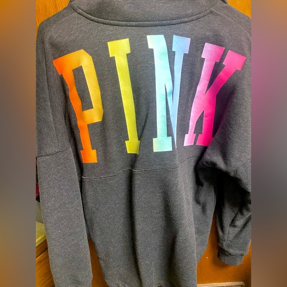 PINK zip up Hoodie. Brand New Never Worn - Picture 2 of 3